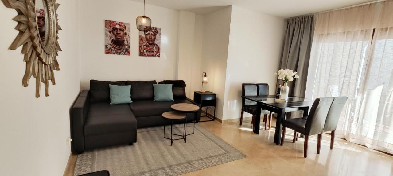 Puerto De La Duquesa Sea View Apartment Manilva Room photo