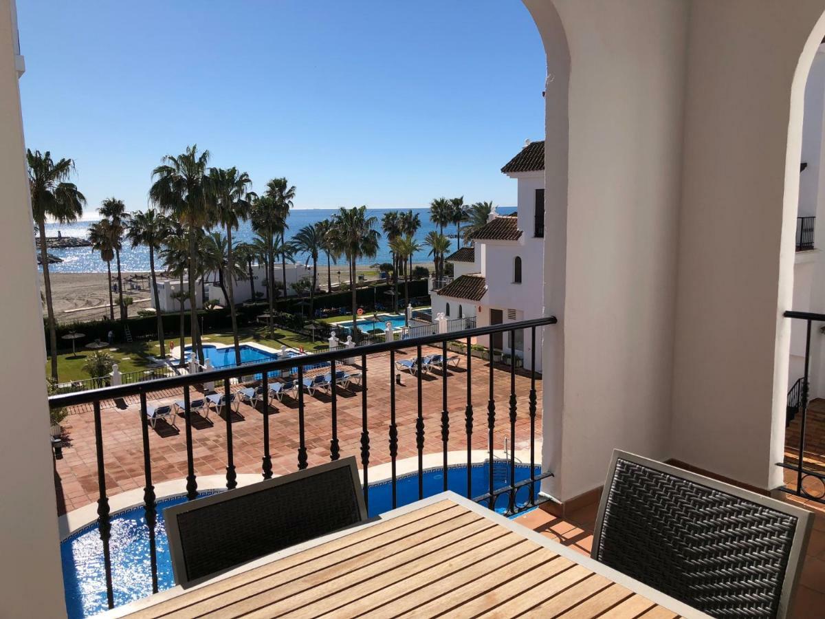 Puerto De La Duquesa Sea View Apartment Manilva Exterior photo