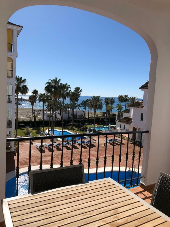 Puerto De La Duquesa Sea View Apartment Manilva Exterior photo